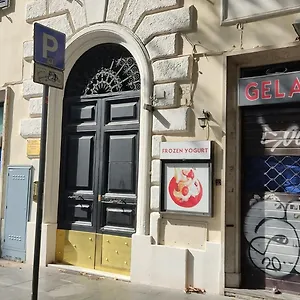 Merulana: A Due Passi Dal Colosseo Rzym