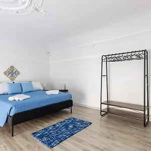 https://terra-damuri-catania.taorminaitalyhotels.com